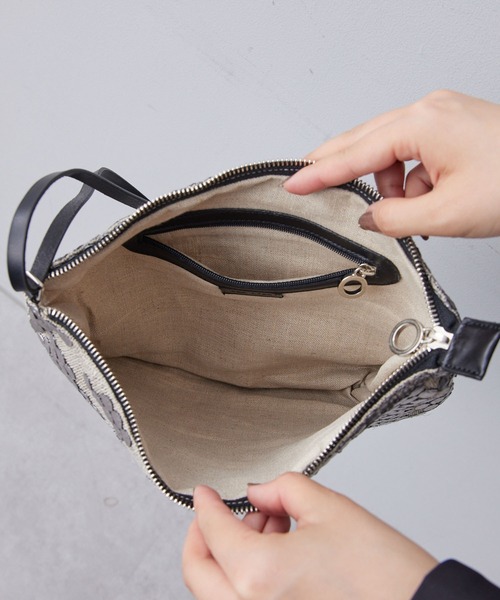 tee Lisa（ティーリサ）の「【Tee Lisa(ティーリサ)】ドットショルダーバッグ（ショルダーバッグ・レディース・アンティークシルバー・FREE）」の8枚目の写真