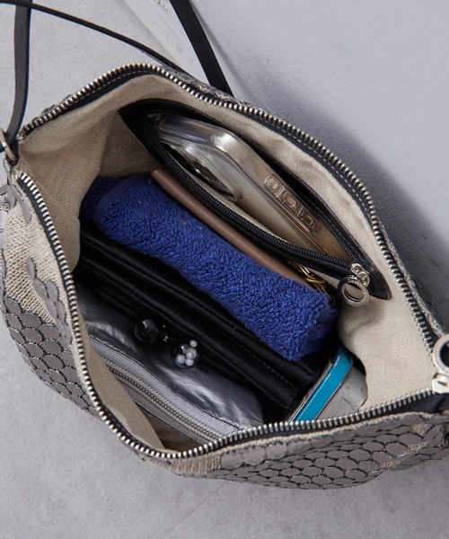 tee Lisa（ティーリサ）の「【Tee Lisa(ティーリサ)】ドットショルダーバッグ（ショルダーバッグ・レディース・アンティークシルバー・FREE）」の9枚目の写真