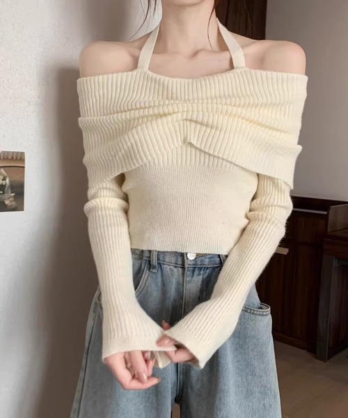 Nia（ニア）の「Nia(ニア)/ホルターネック　オフショルリブニット（ニット/セーター・レディース・ベージュ/ブラック/グレー/アイボリー・FREE）」の5枚目の写真