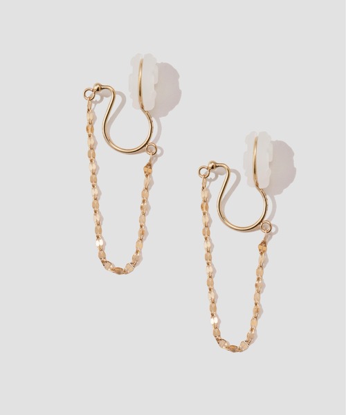 PAS TIERRA 【Ray】K10ペタルチェーンピアス PAS TIERRA（パティエラ）の「【Ray】K10ペタルチェーンイヤリング