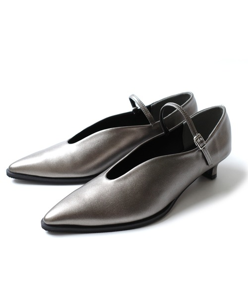 AmiAmi（アミアミ）の「【2026SS再販】柔らか！ローヒール ポインテッドトゥ メリージェーンパンプス（パンプス・レディース・ホワイト/ブラック/ブラック系その他/シルバー/ブラック系その他2/ガンメタ/ブルー系その他/ブラック系その他3/シルバー系その他/ブラック系その他4・L/LL/M/S）」の19枚目の写真