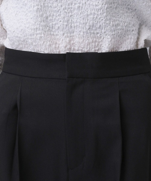 A part by（アパートバイ）の「ワンタックセミフレアパンツ（その他パンツ・レディース・ライトグレー/ライトグリーン/ブラック・SMALL/MEDIUM）」の13枚目の写真