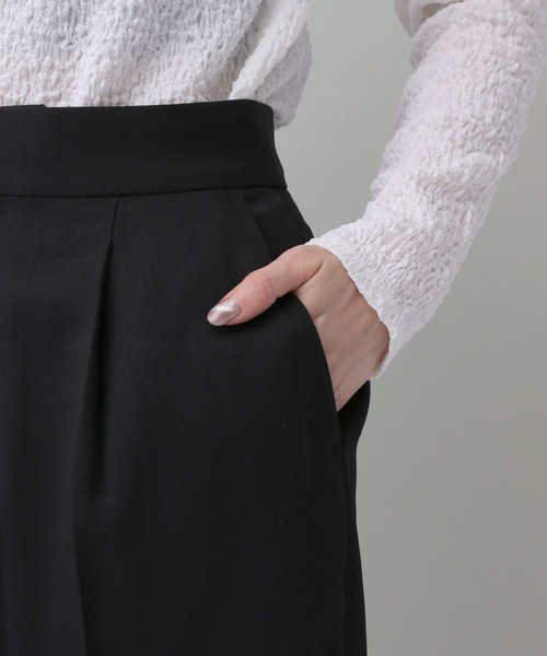 A part by（アパートバイ）の「ワンタックセミフレアパンツ（その他パンツ・レディース・ライトグレー/ライトグリーン/ブラック・SMALL/MEDIUM）」の9枚目の写真