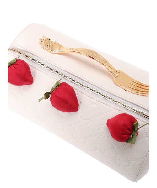 Maison de FLEUR（メゾンドフルール）の「モノグラムロールケーキ