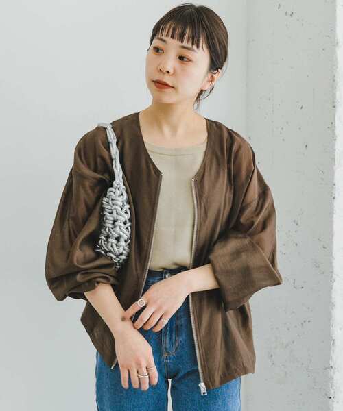 ITEMS URBANRESEARCH(アイテムズ アーバンリサーチ)の「シアーVネックブルゾン(ブルゾン・レディース・ベージュ系その他/ブラウン・FREE)」の9枚目の写真