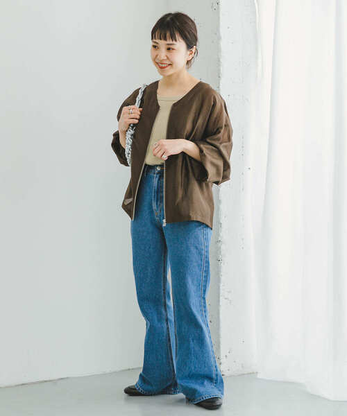 ITEMS URBANRESEARCH(アイテムズ アーバンリサーチ)の「シアーVネックブルゾン(ブルゾン・レディース・ベージュ系その他/ブラウン・FREE)」の13枚目の写真