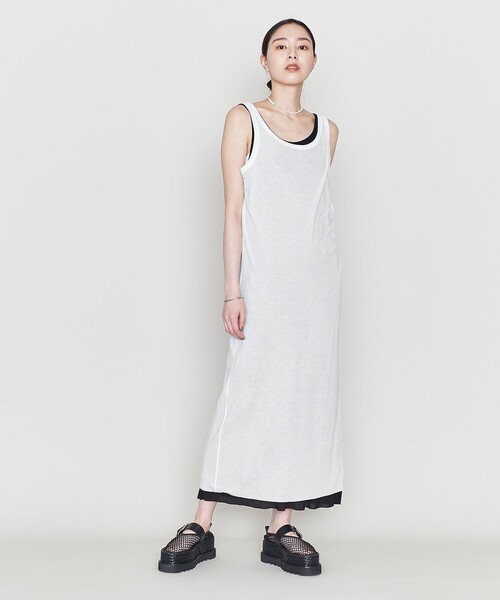 ASTRAET(アストラット)の「<ASTRAET>コットン シアー ノースリーブ マキシワンピース(ワンピース・レディース・ブラック/ホワイト/グレー・FREE)」の2枚目の写真