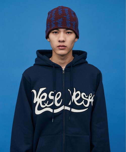 YESEYESEE(イエスアイシー)の「Doodled Jacquard Beanie(ニットキャップ/ビーニー・メンズ・ブラック/ネイビー/バーガンディー・FREE)」の13枚目の写真