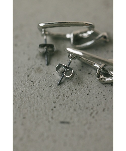 STYLEMIXER（スタイルミキサー）の「スウェイチェーンピアス（ピアス（両耳用）・レディース・シルバー/ゴールド・FREE）」の8枚目の写真