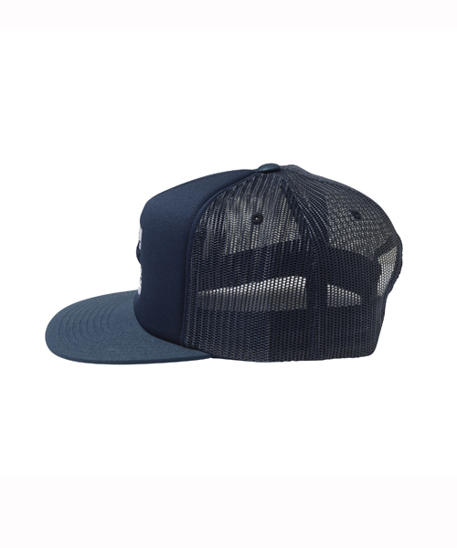 XLARGE(エクストララージ)の「OG MESH TRUCKER CAP(キャップ・メンズ・ブラック/レッド/ネイビー・ONE SIZE)」の5枚目の写真