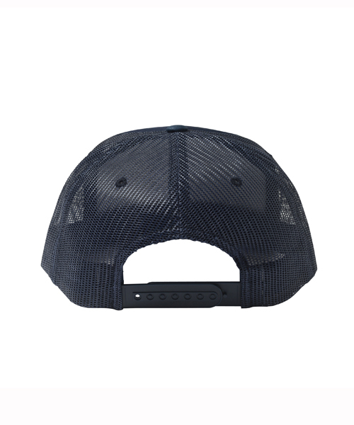 XLARGE(エクストララージ)の「OG MESH TRUCKER CAP(キャップ・メンズ・ブラック/レッド/ネイビー・ONE SIZE)」の6枚目の写真
