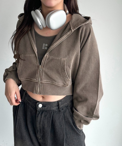 apres jour mignon（アプレジュールミニョン）の「ピグメントクロップドパーカ―（パーカー・レディース・カーキ/ブラウン系その他/ブラック系その他/ネイビー・X-LARGE/フリー）」の21枚目の写真