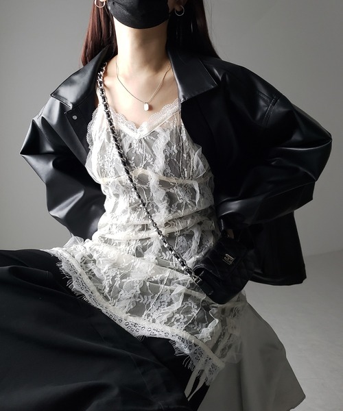 me+em select(ミームセレクト)の「【 2color 】チュールドッキングレースチュニックキャミソール / tulle docking lace tunic camisole(キャミソール・レディース・ブラック/アイボリー・FREE)」の20枚目の写真