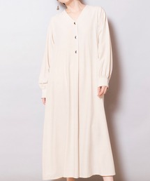 バックギャザーワンピース