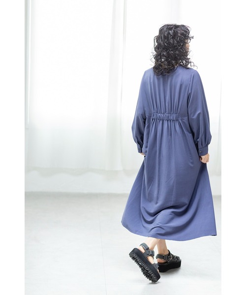 OSMOSIS(オズモーシス)の「バックギャザーワンピース(ワンピース・レディース・ブラック/アイボリー/パープル・ONE SIZE)」の8枚目の写真