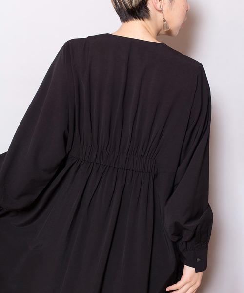OSMOSIS(オズモーシス)の「バックギャザーワンピース(ワンピース・レディース・ブラック/アイボリー/パープル・ONE SIZE)」の16枚目の写真