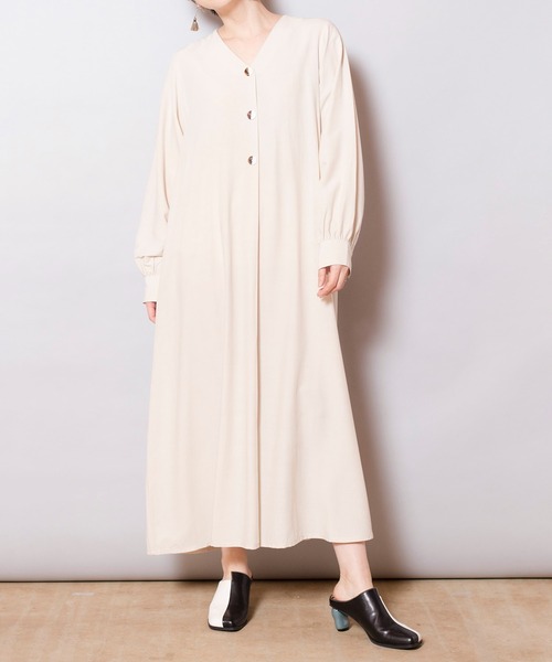 OSMOSIS(オズモーシス)の「バックギャザーワンピース(ワンピース・レディース・ブラック/アイボリー/パープル・ONE SIZE)」の17枚目の写真