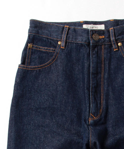 B:MING by BEAMS(ビーミングバイビームス)の「ビーミング by ビームス / ストレートデニムパンツ(デニムパンツ・レディース・インディゴブルー/ネイビー・MEDIUM/SMALL)」の6枚目の写真