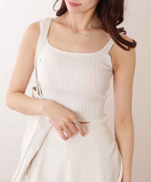 Lace Ladies(レースレディース)の「スクエアネック リブ ニット コンパクト トップス(タンクトップ・レディース・ブラック/ホワイト/ネイビー/アイボリー・FREE)」の10枚目の写真