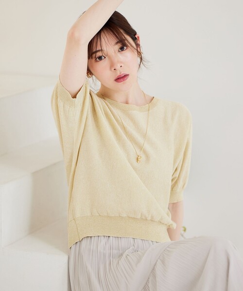 ANY SIS(エニィスィス)の「【洗える】ドルマンスリーブラメ ニット(ニット/セーター・レディース・ライトイエロー系/ピンク系/ライトグレー系/サックスブルー系・2)」の4枚目の写真