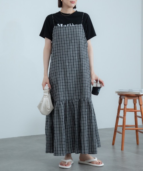 HEILIS(ヘイリス)の「チェック柄ティアードキャミソールワンピース / キャミワンピ ロング丈 バックコンシャス リボン(ワンピース・レディース・ブラック/ブルー・FREE)」の4枚目の写真