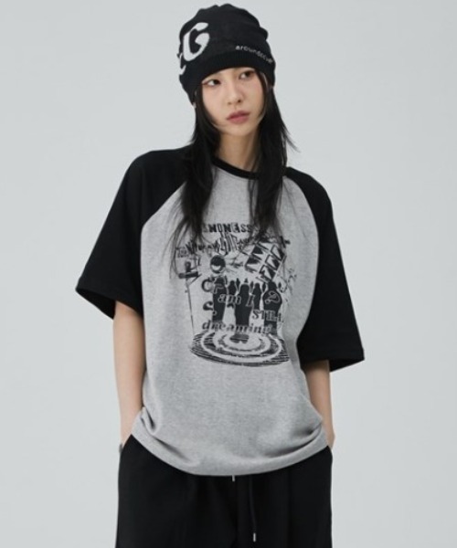 ACOVER(オコボ)の「A'GEM/9 × .kom 『ACOVER/オコボ』 Dreaming Raglan Oversized Fit Short Sleeve T-shirt/ドリーミング ラグラン TEE(Tシャツ/カットソー・メンズ・ライトグレー/アイボリー/ブラック/グレー/チャコールグレー・FREE)」の5枚目の写真