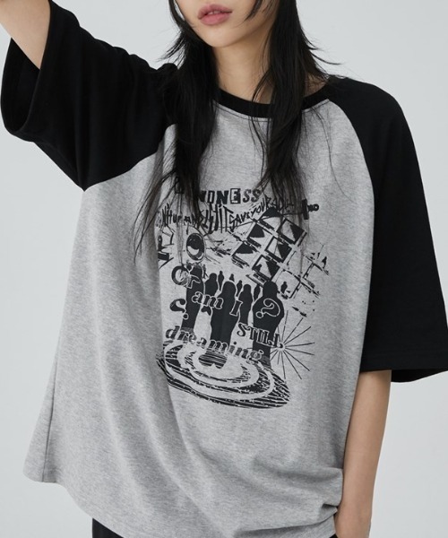 ACOVER(オコボ)の「A'GEM/9 × .kom 『ACOVER/オコボ』 Dreaming Raglan Oversized Fit Short Sleeve T-shirt/ドリーミング ラグラン TEE(Tシャツ/カットソー・メンズ・ライトグレー/アイボリー/ブラック/グレー/チャコールグレー・FREE)」の14枚目の写真