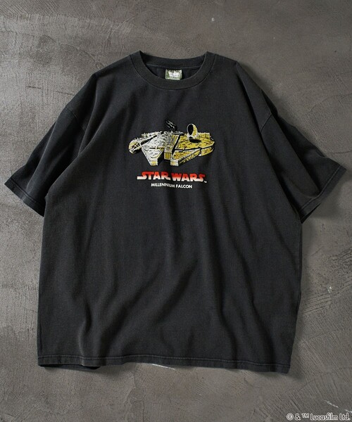 FREAK'S STORE(フリークスストア)の「FREAK’S STORE/フリークスストア STARWARS/スターウォーズ ミレニアム ファルコン フロッキー加工 ショートスリーブ クルーネックTシャツ/リラックスフィット(Tシャツ/カットソー・メンズ・グレー/ブラック/ネイビー・MEDIUM/LARGE)」の2枚目の写真