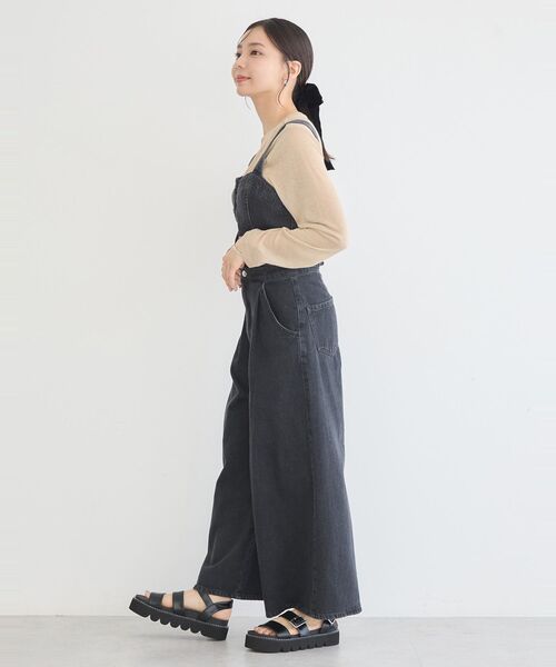 earth music&ecology（アースミュージックアンドエコロジー）の「フロントボタンデニムビスチェ（ベスト・レディース・インディゴブルー/ブラック・FREE）」の21枚目の写真