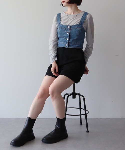 earth music&ecology（アースミュージックアンドエコロジー）の「フロントボタンデニムビスチェ（ベスト・レディース・インディゴブルー/ブラック・FREE）」の8枚目の写真