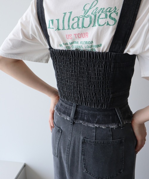 earth music&ecology（アースミュージックアンドエコロジー）の「フロントボタンデニムビスチェ（ベスト・レディース・インディゴブルー/ブラック・FREE）」の12枚目の写真