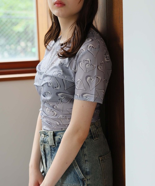 Girly Doll(ガーリードール)の「シアーハート柄トップス(Tシャツ/カットソー・レディース・ホワイト/グレー/ブラック・M/L)」の8枚目の写真