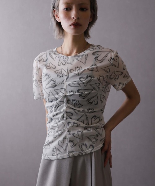 Girly Doll(ガーリードール)の「シアーハート柄トップス(Tシャツ/カットソー・レディース・ホワイト/グレー/ブラック・M/L)」の15枚目の写真