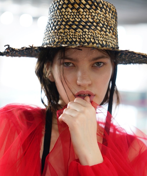 ORIENT MILLINERY(オリエント ミリナリー)の「MIXA【ミクサ】ラティス編みフリンジカノチェハット(ハット・レディース・ナチュラル/ブラック・FREE)」の12枚目の写真