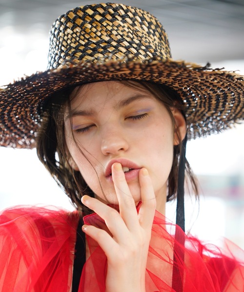 ORIENT MILLINERY(オリエント ミリナリー)の「MIXA【ミクサ】ラティス編みフリンジカノチェハット(ハット・レディース・ナチュラル/ブラック・FREE)」の14枚目の写真