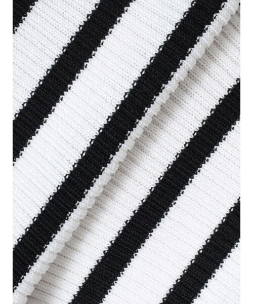 GYDA（ジェイダ）の「【ZOZO限定】ボトルネックリブニットワンピース（ワンピース・レディース・ブラック/その他1・FREE）」の6枚目の写真