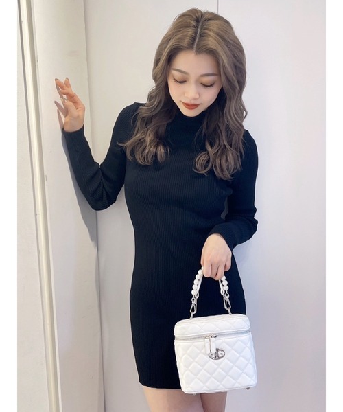 GYDA（ジェイダ）の「【ZOZO限定】ボトルネックリブニットワンピース（ワンピース・レディース・ブラック/その他1・FREE）」の2枚目の写真