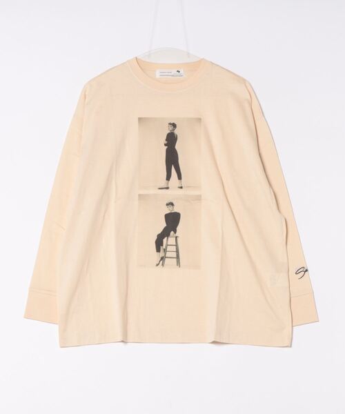 「ADAM ET ROPE'」 長袖カットソー「AUDREY HEPBURNコラボ」 FREE ホワイト レディース ADAM ET ROPE'（アダムエロペ）の「【AUDREY HEPBURN COLLECTION