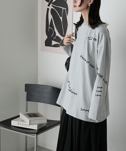 forksy.(フォルクシー)の「【forksy.】ランダム落書きロゴ刺繍ロングTシャツ(Tシャツ/カットソー・レディース・オフホワイト/杢グレー/ネイビー/スモークピンク・FREE)」の11枚目の写真