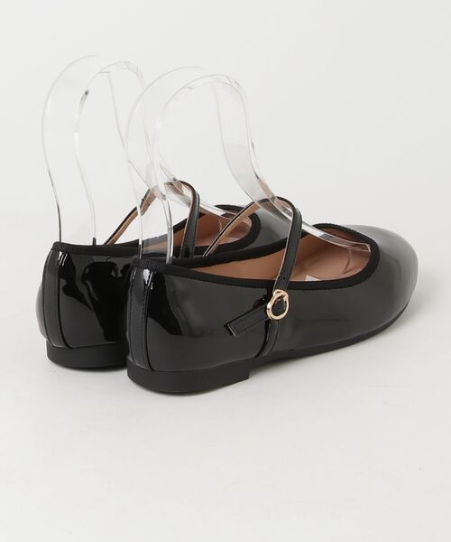 Bloom Closet（ブルームクローゼット）の「クラシカルエナメルフラットシューズ（ドレスシューズ・レディース・ブラック/レッド・23/23.5/24/24.5）」の4枚目の写真