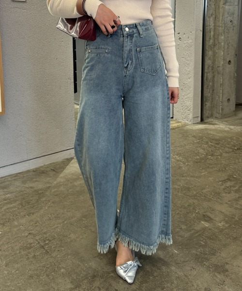 efill（エフィル）の「裾 フリンジ デニムパンツ（デニムパンツ・レディース・ダークブルー・S）」の11枚目の写真