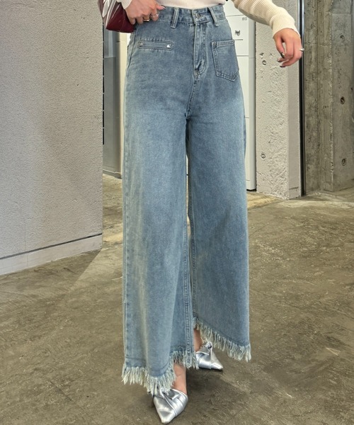 efill（エフィル）の「裾 フリンジ デニムパンツ（デニムパンツ・レディース・ダークブルー・S）」の14枚目の写真