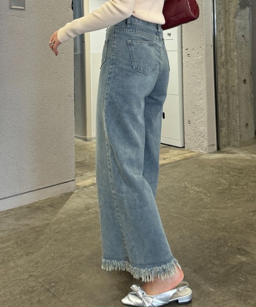 efill（エフィル）の「裾 フリンジ デニムパンツ（デニムパンツ・レディース・ダークブルー・S）」の7枚目の写真