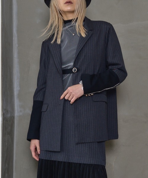 Muel Chic(ミュエルシック)の「Olsen Jacket オルセンジャケット(テーラードジャケット・レディース・ブラウン/チャコールグレー・FREE)」の2枚目の写真