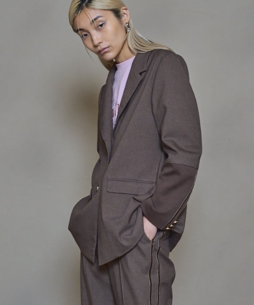 Muel Chic(ミュエルシック)の「Olsen Jacket オルセンジャケット(テーラードジャケット・レディース・ブラウン/チャコールグレー・FREE)」の4枚目の写真