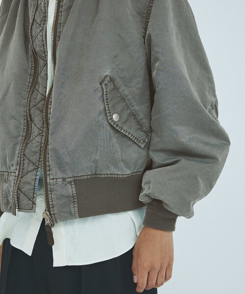 JOURNAL STANDARD（ジャーナルスタンダード）の「オーバーフィット ボンバーブルゾン（MA-1・メンズ・ブラック/カーキ/ブラウン・MEDIUM/LARGE）」の16枚目の写真