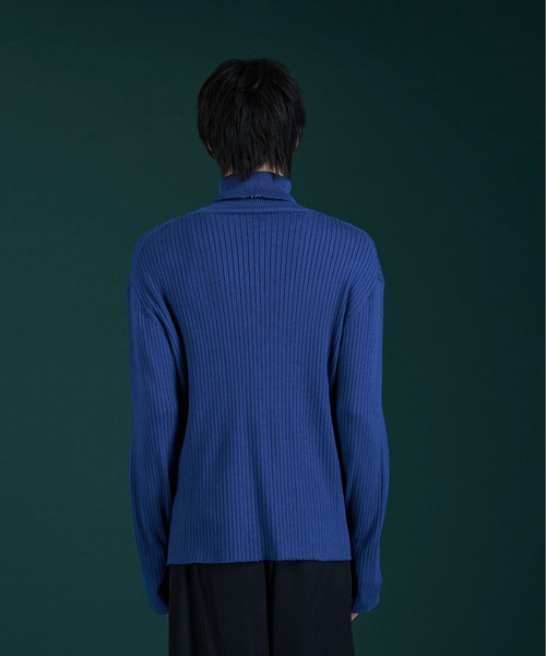 Ellno Loset（エルノロゼット）の「フィンガーホールリブタートルニット（ニット/セーター・メンズ・ブラック/ブルー/ホワイト/レッド・SMALL/MEDIUM/LARGE）」の7枚目の写真