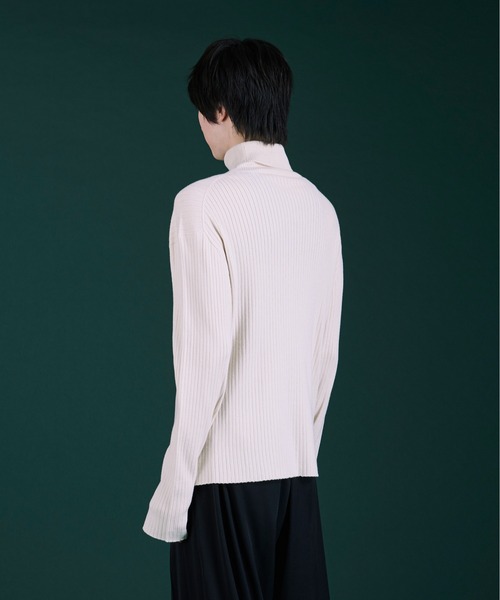 Ellno Loset（エルノロゼット）の「フィンガーホールリブタートルニット（ニット/セーター・メンズ・ブラック/ブルー/ホワイト/レッド・SMALL/MEDIUM/LARGE）」の20枚目の写真