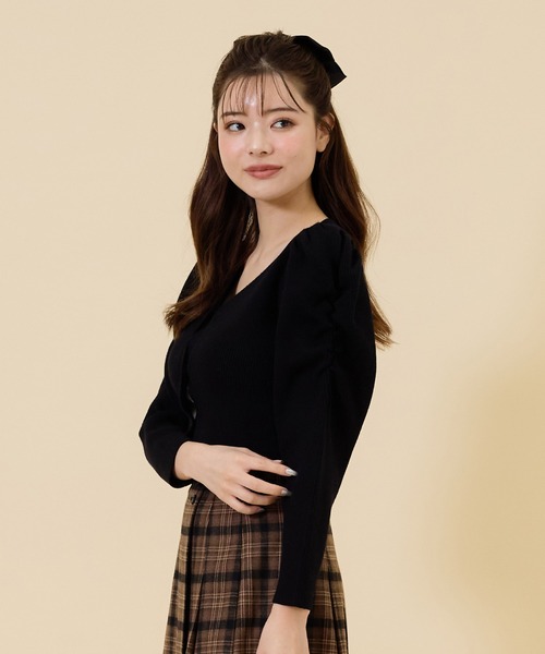 REDYAZEL（レディアゼル）の「ボリュームショルダーリブカーディガン（カーディガン/ボレロ・レディース・ブラウン/ブラック/グレー・FREE）」の8枚目の写真