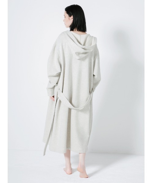 KEnTe（ケンテ）の「Basic Robe（ガウン/バスローブ・レディース・チャコールグレー/オートミール・S/M）」の5枚目の写真